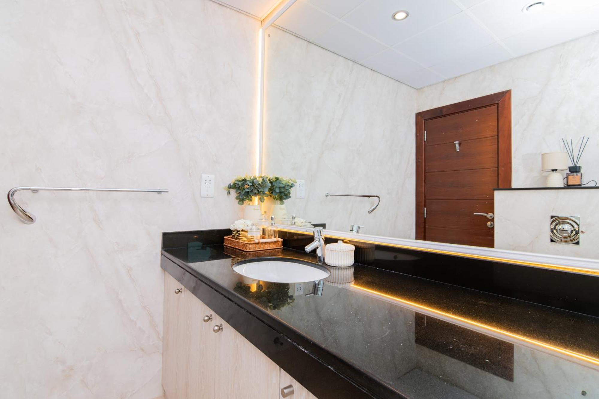 Dubai Marina,Jbr -Luxurious 2 Bedroom King Suite Экстерьер фото